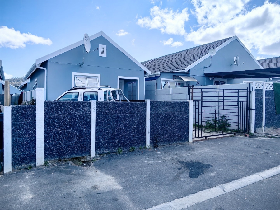 2 Bedroom Property for Sale in Idasvallei Western Cape